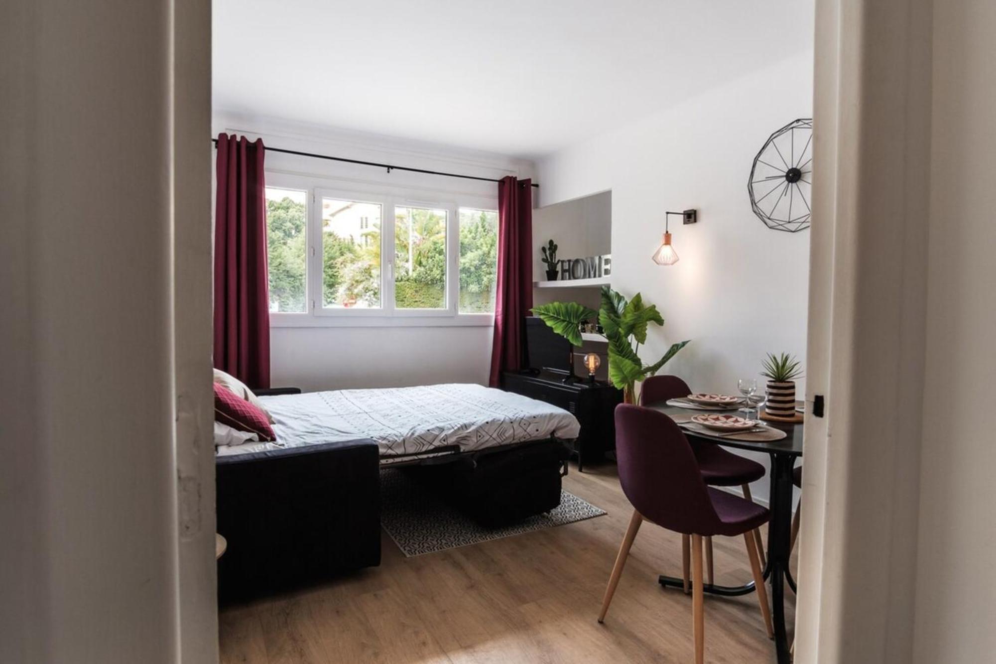 Les Sorbiers - Centre - Spacieux & Climatisation Apartamento